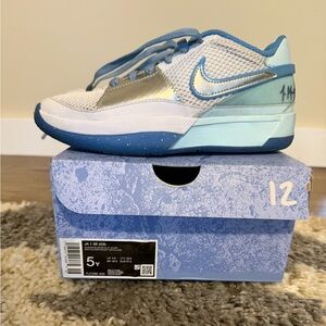 Nike JA 1 SE (GS)  Kids White and Blue Sneakers